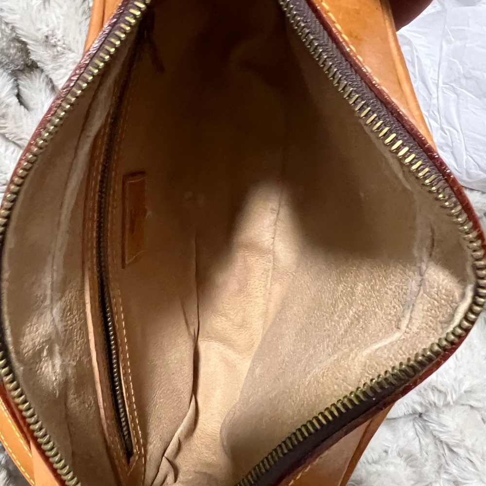 Etro, Elegant Brown Paisley Shoulder Bag EUC - Picture 8 of 10